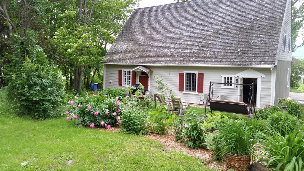 La Maison Ancestrale Guérard Saint-Laurent-de-l'ile d'Orleans Exterior foto